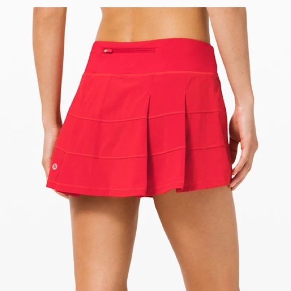lululemon athletica Dresses & Skirts - SOLD Lululemon Pace Rival Skirt  4-way Stretch red lipstick  sz 8